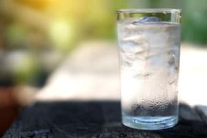 Stay hydrated - bars and clubs have to offer free tap water by law 